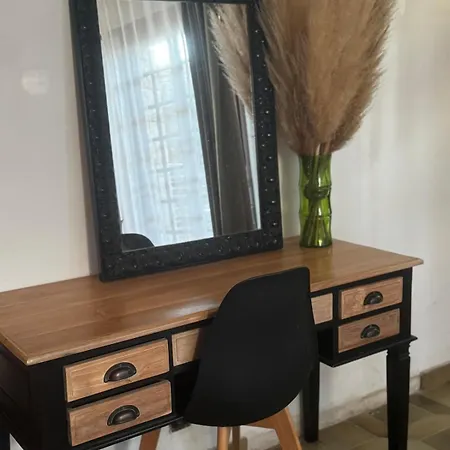 Apartment Avec Garage Alénya